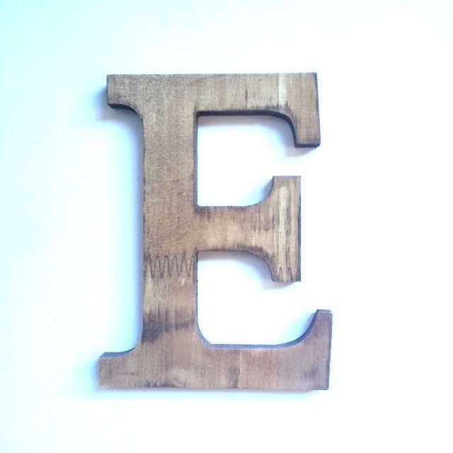 Letras madera 8 Letra E de madera