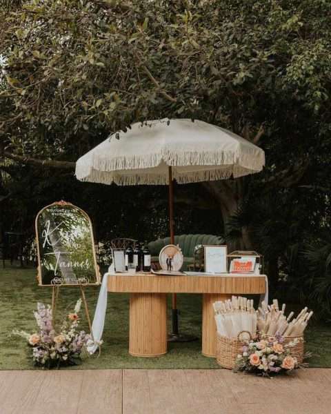 Cómo montar una mesa de detalles para invitados boda elegante y práctica 4 rincon bienvenida para bodas