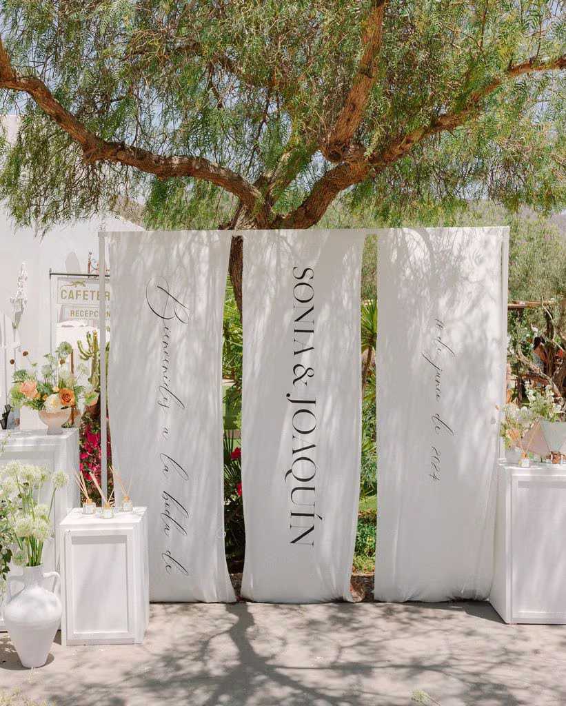 Rincón de bienvenida para boda: ideas bonitas y útiles